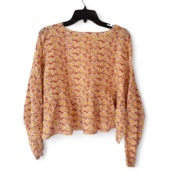 New Simply Southern Womens Large Sunflower Button Front Crop Top Boho Preppy - Picture 3 of 9